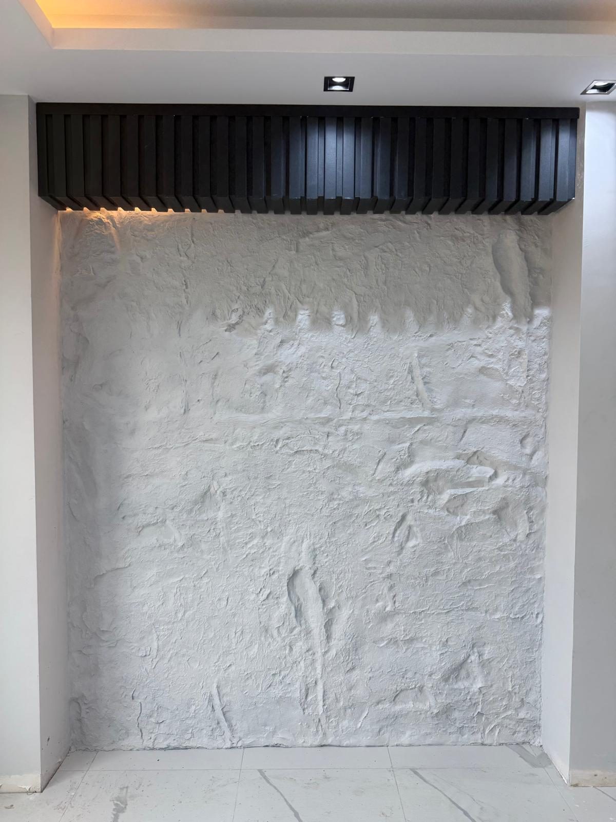 Önce — Taş Panel + LED Niş